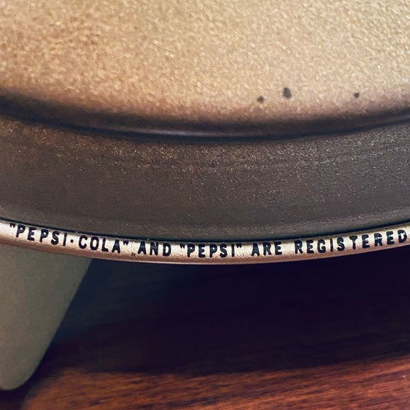 🌟HP🌟VTG 1970s Pepsi Cola Gibson Girl Metal Serving Tray/Wall Hanging by Fabc… - Picture 8 of 8